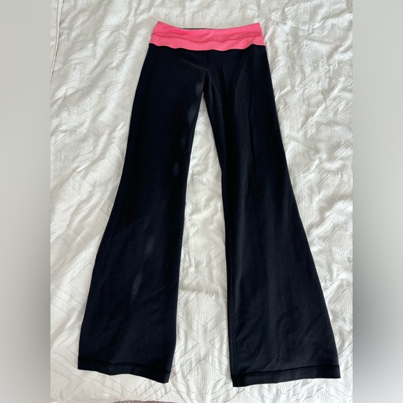 Lululemon Flare Leggings Women’s Size 4 Full Length Reversible Pink Gray - Picture 6 of 6